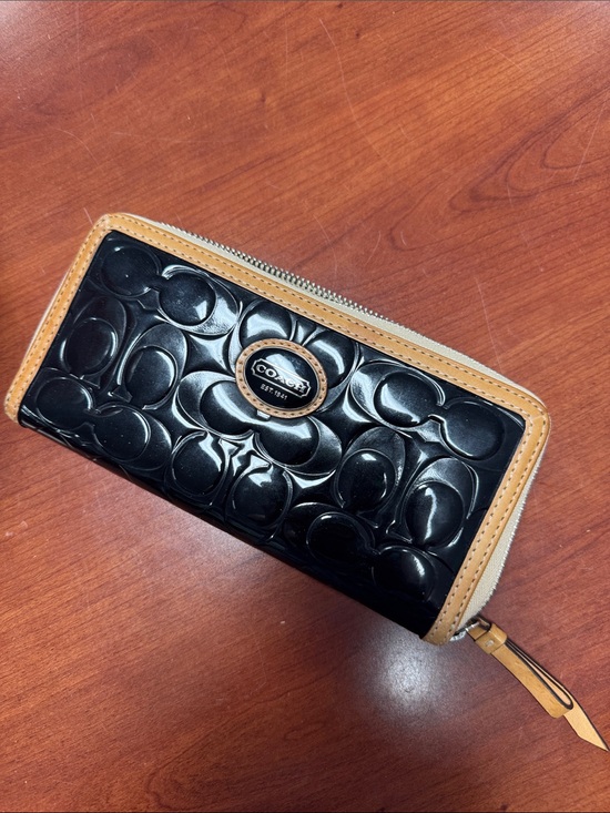 Coach Handbags - Coach patent leather wallet